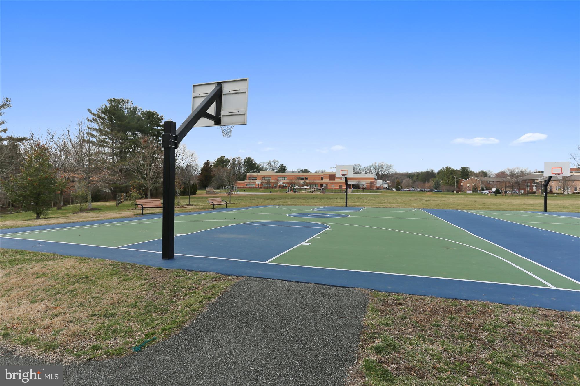 PLYMOUTH GARDENS - Residential