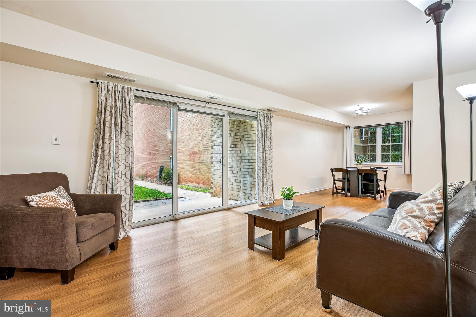 PLYMOUTH GARDENS - Residential