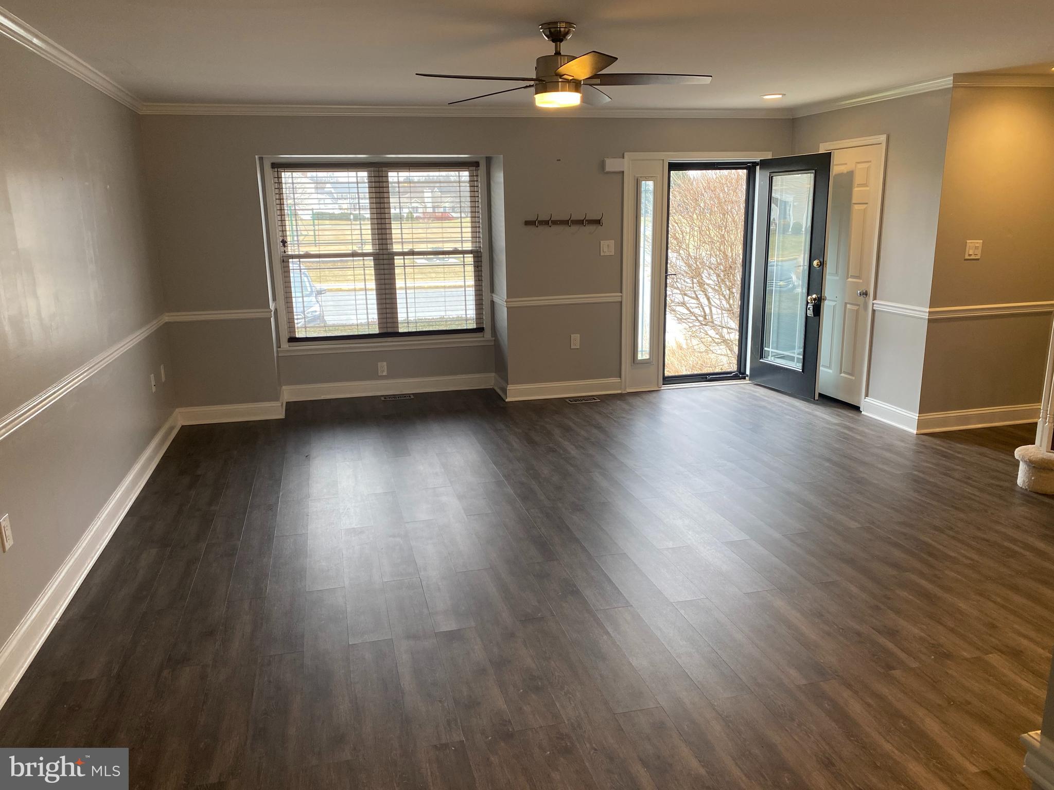 LOCUST HILL - Residential Lease