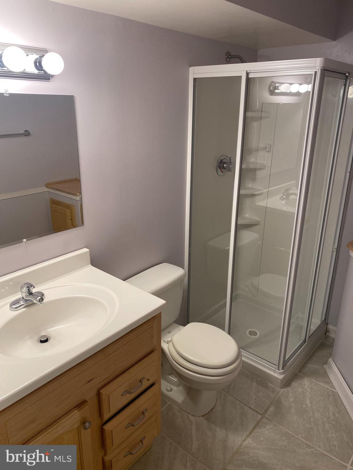 LOCUST HILL - Residential Lease