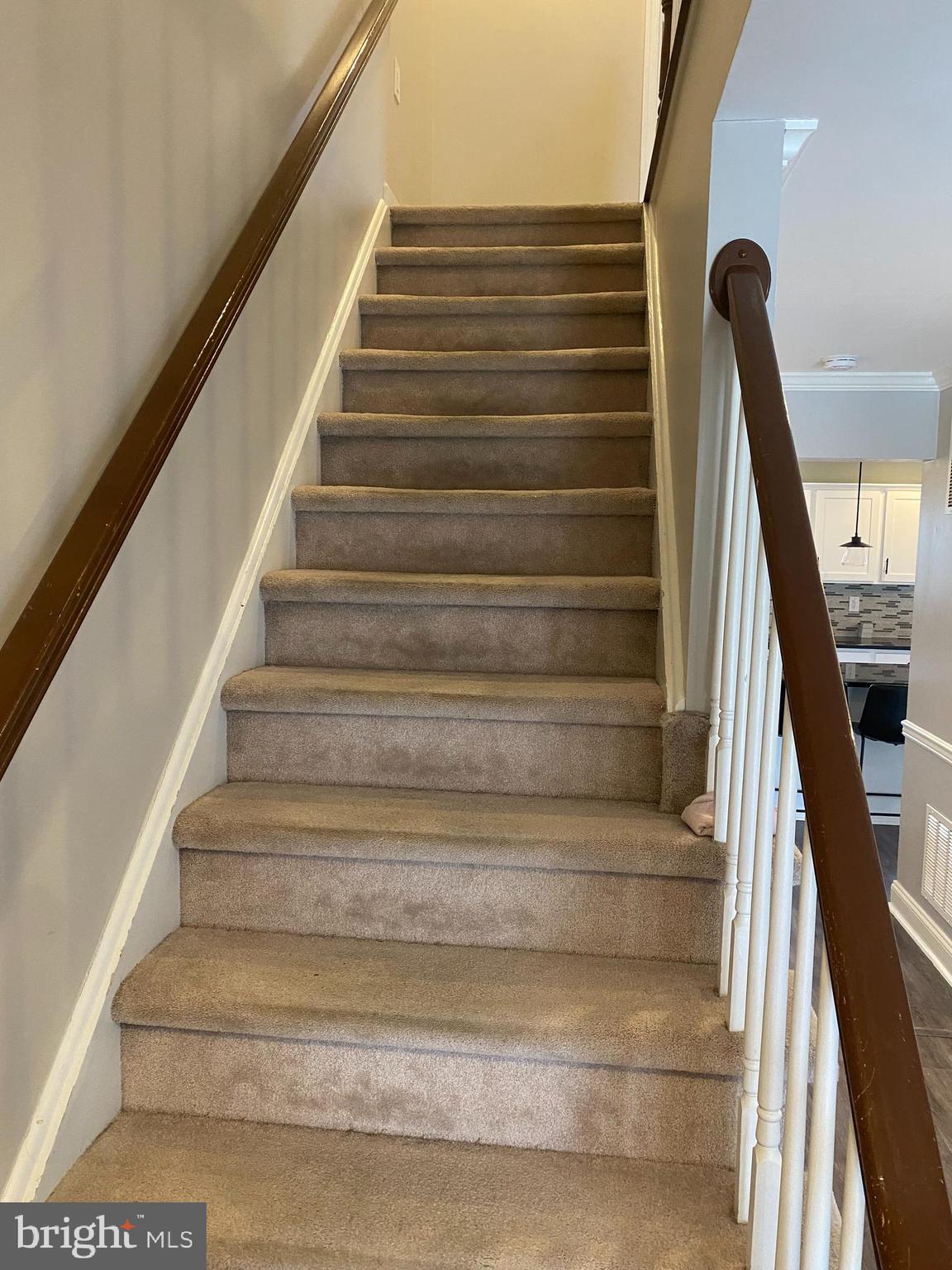 LOCUST HILL - Residential Lease