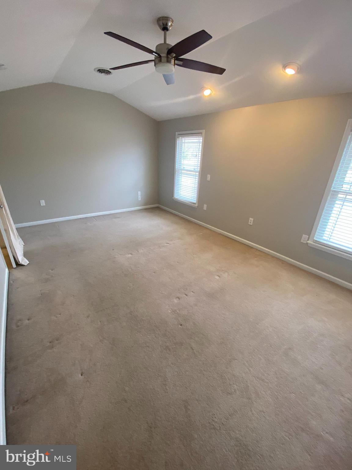 LOCUST HILL - Residential Lease