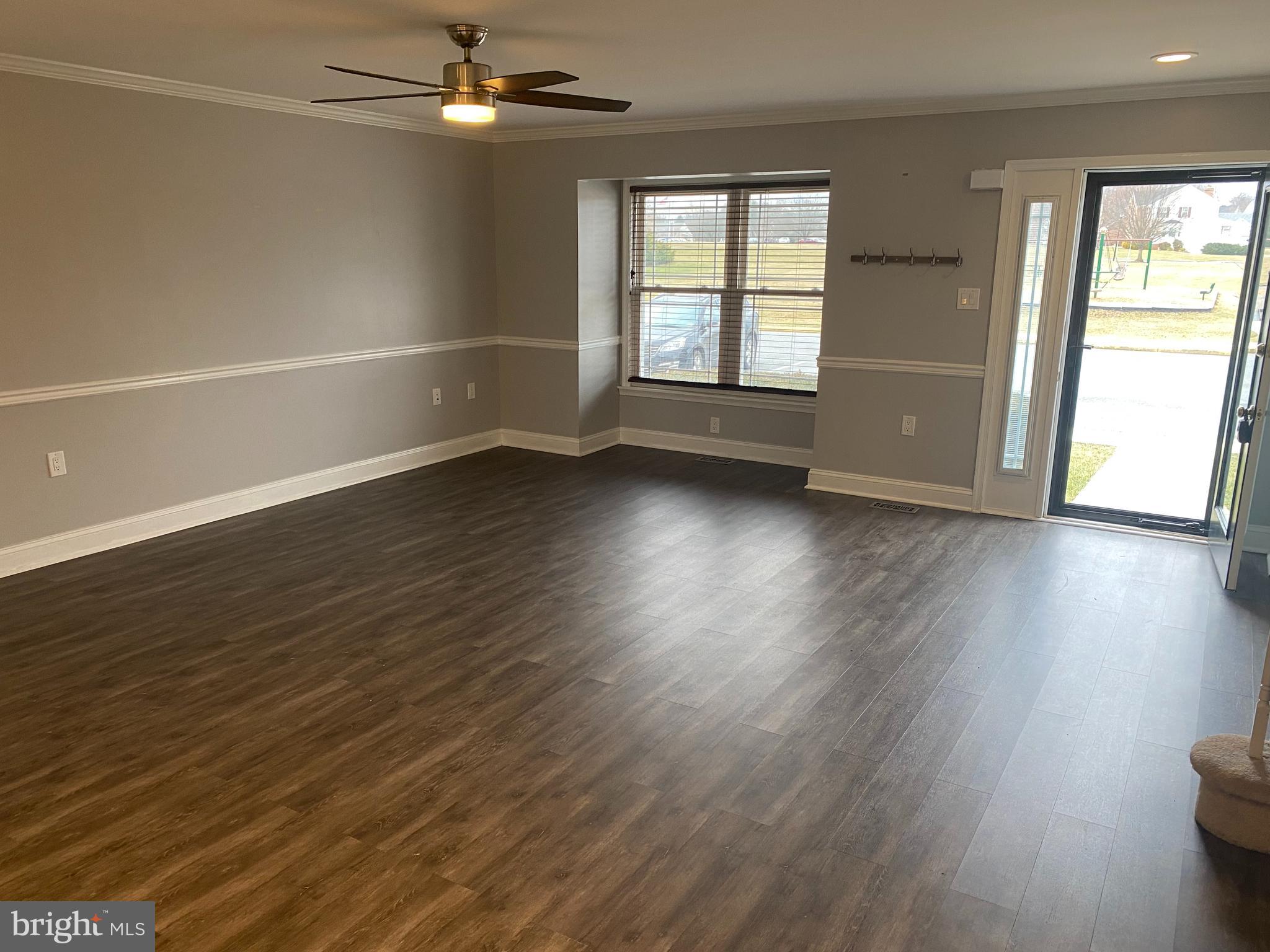 LOCUST HILL - Residential Lease