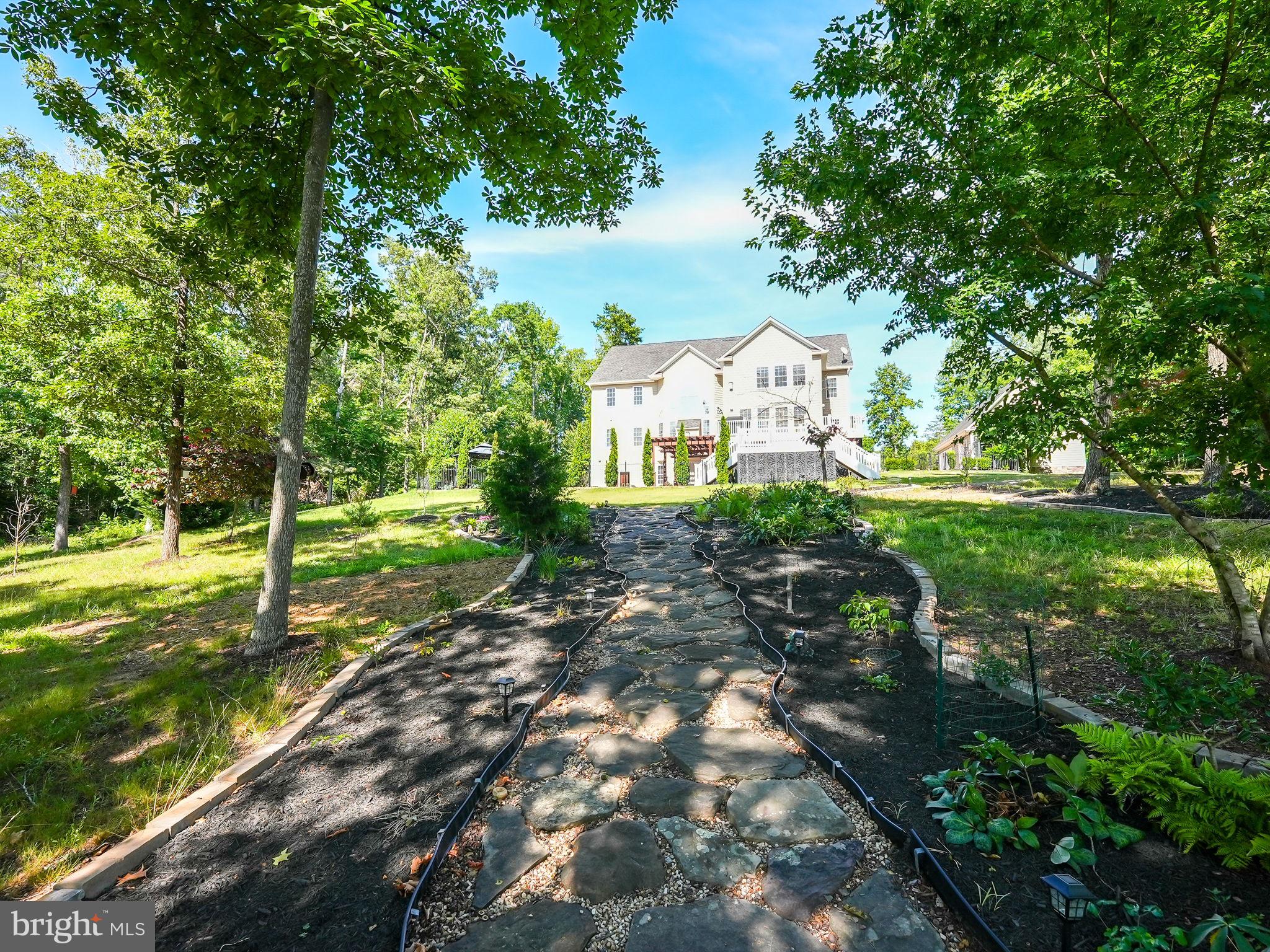 SUMMERS LANDING - Residential