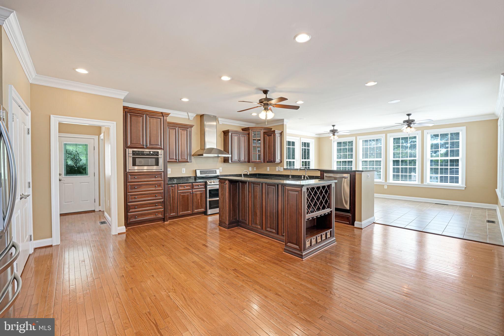 SUMMERS LANDING - Residential