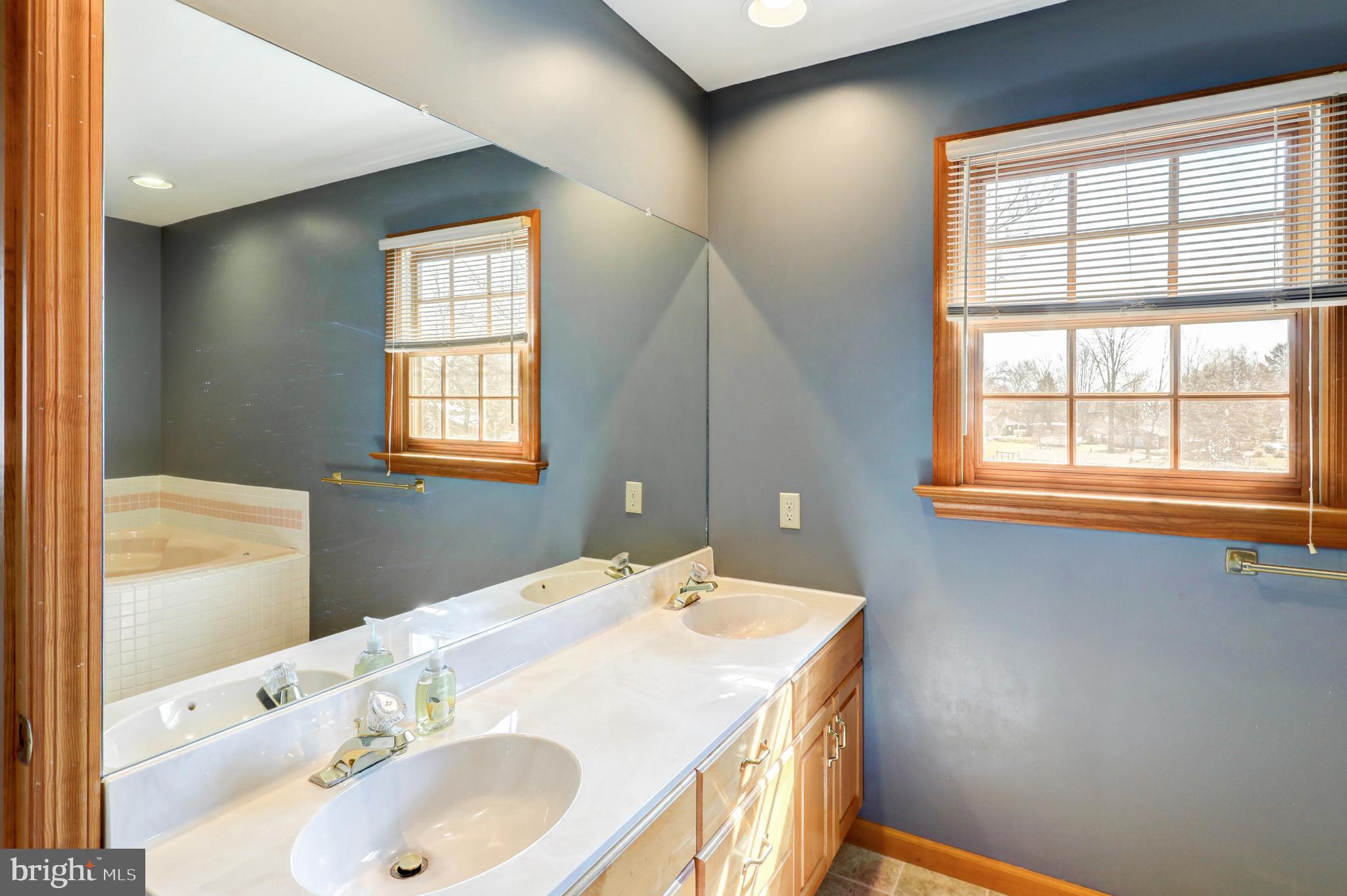 CANDLESTICK SQUARE - Residential