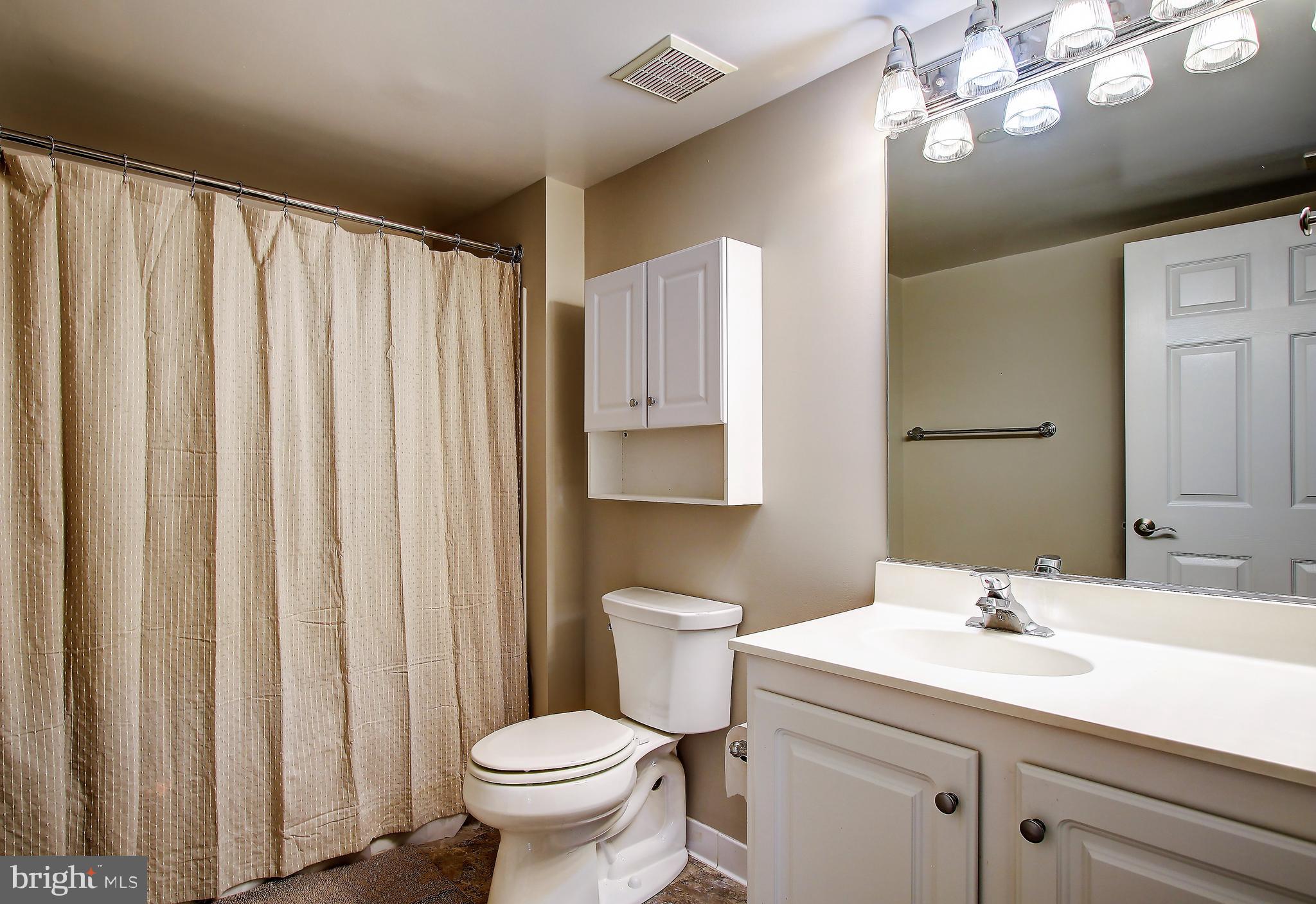 GALLERY AT WHITE FLINT - Residential Lease