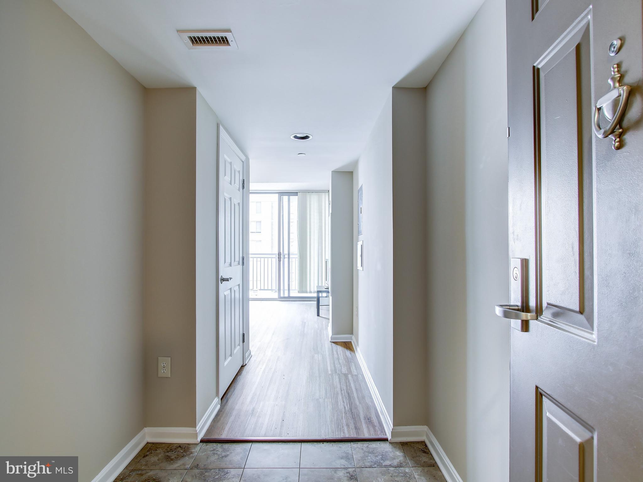 GALLERY AT WHITE FLINT - Residential Lease