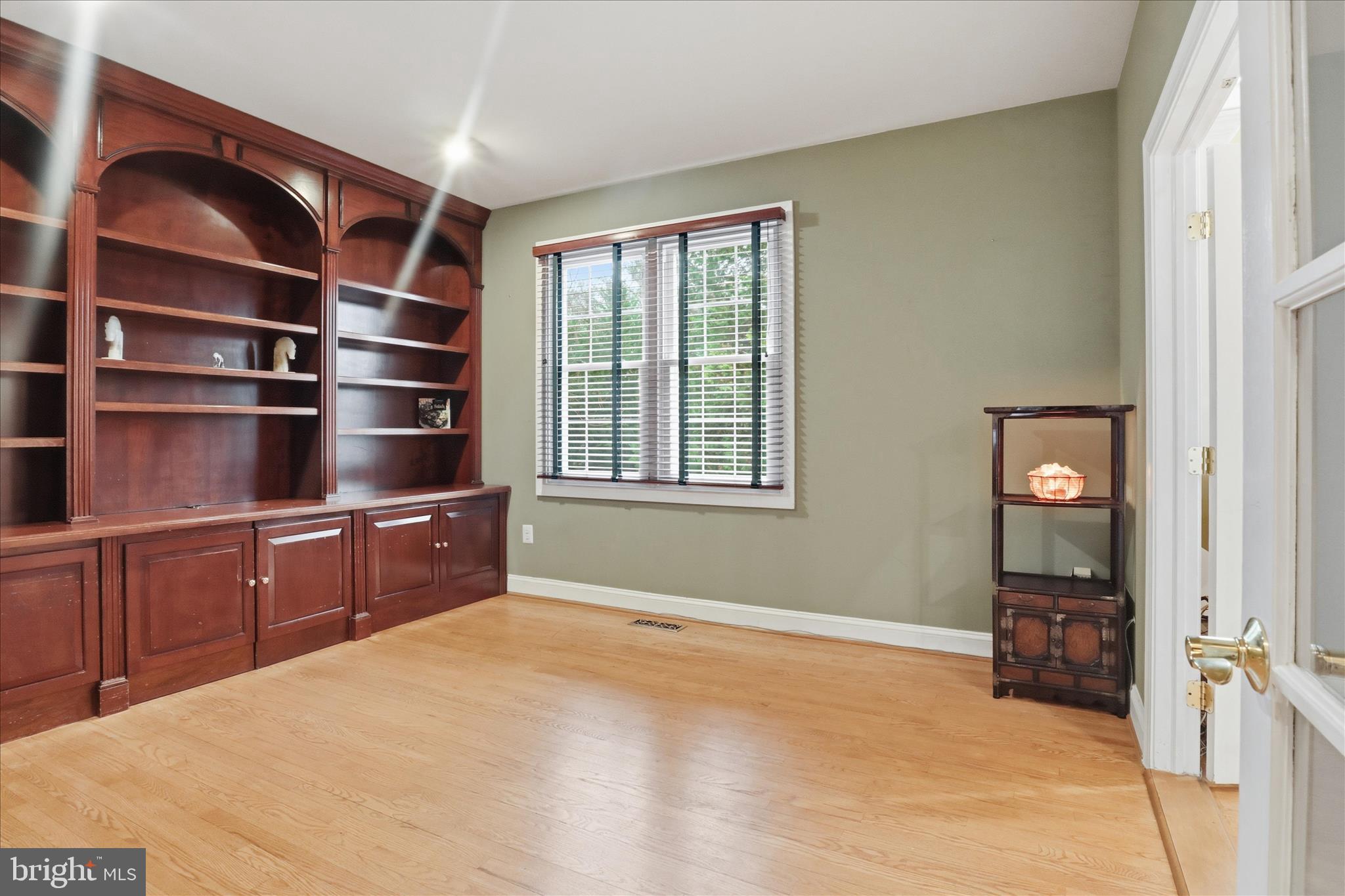 MC LEAN HAMLET - Residential