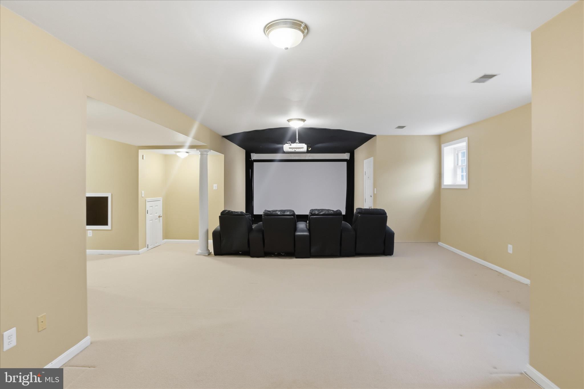 MC LEAN HAMLET - Residential