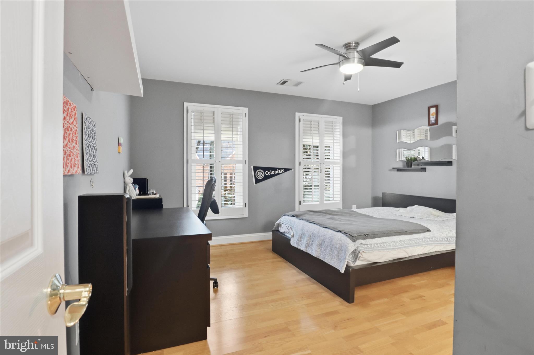 MC LEAN HAMLET - Residential