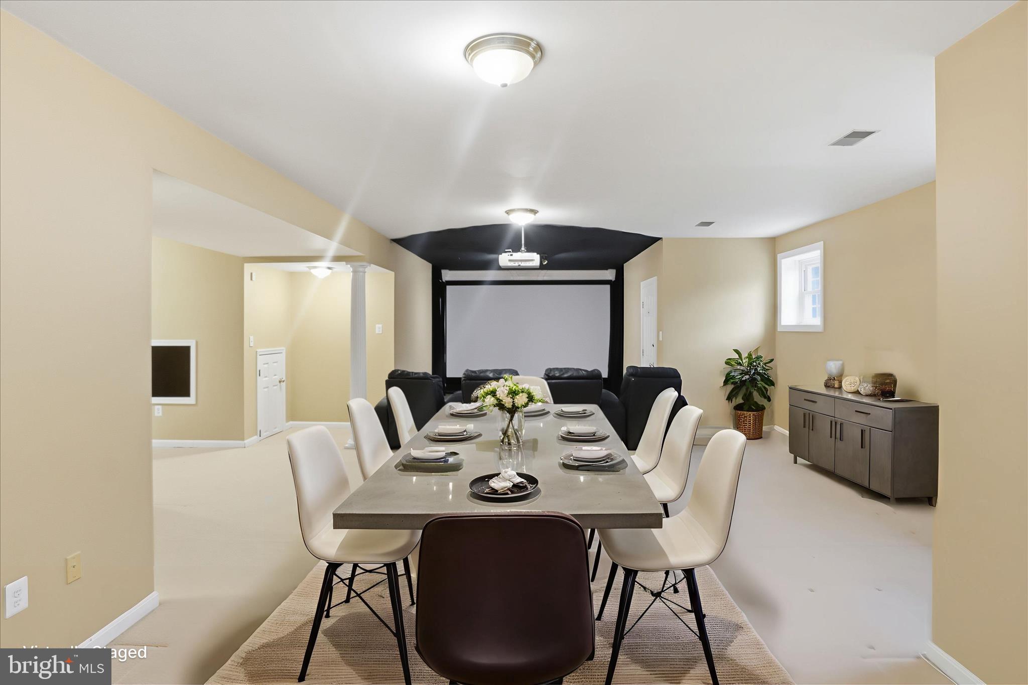 MC LEAN HAMLET - Residential