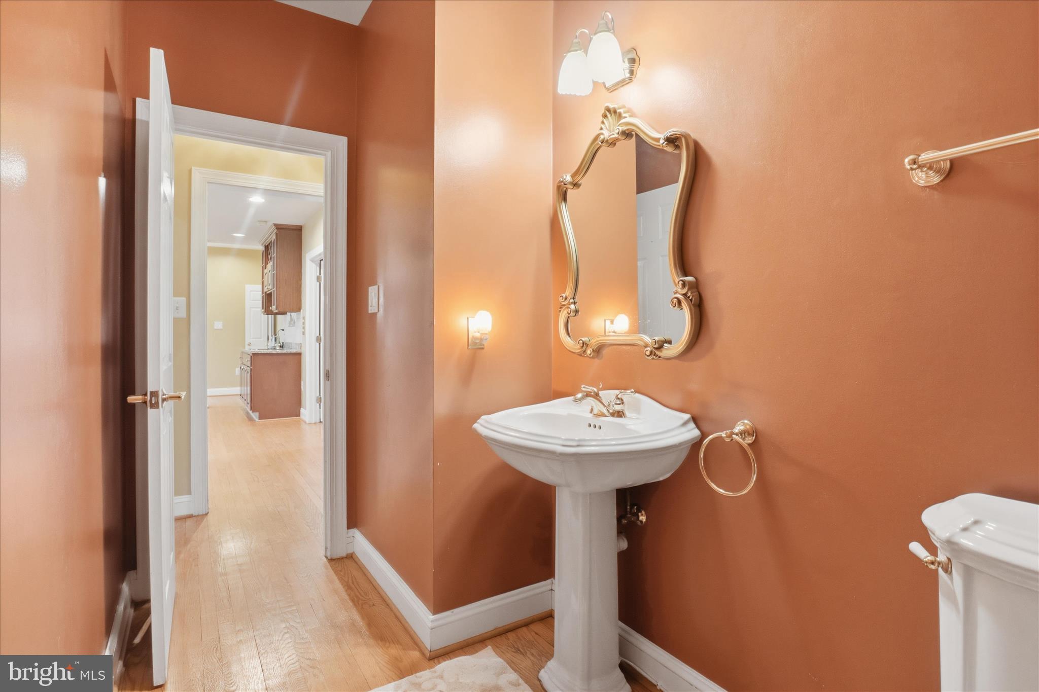 MC LEAN HAMLET - Residential