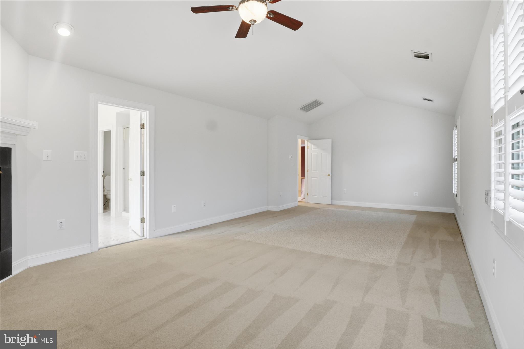 MC LEAN HAMLET - Residential