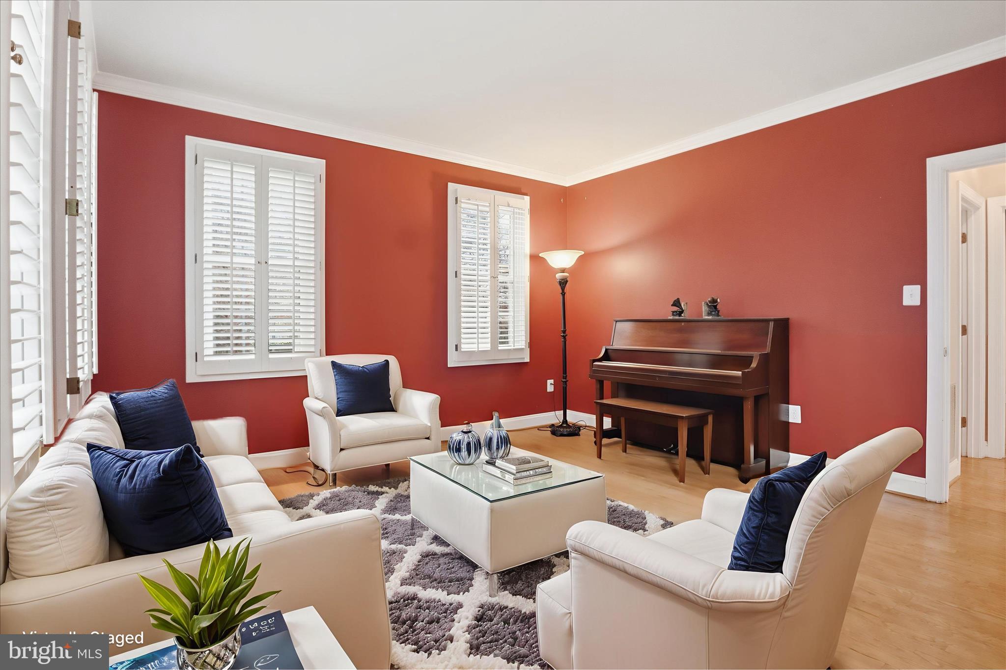 MC LEAN HAMLET - Residential