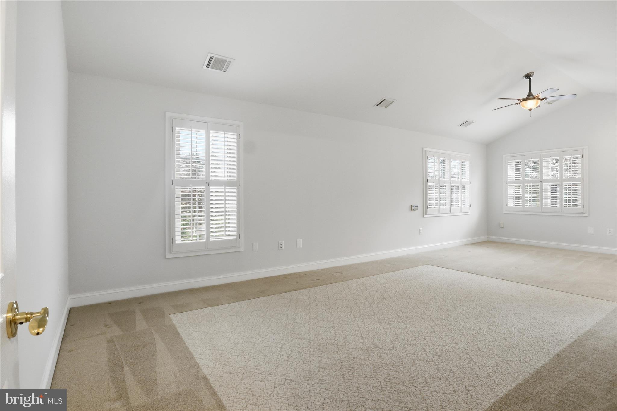 MC LEAN HAMLET - Residential