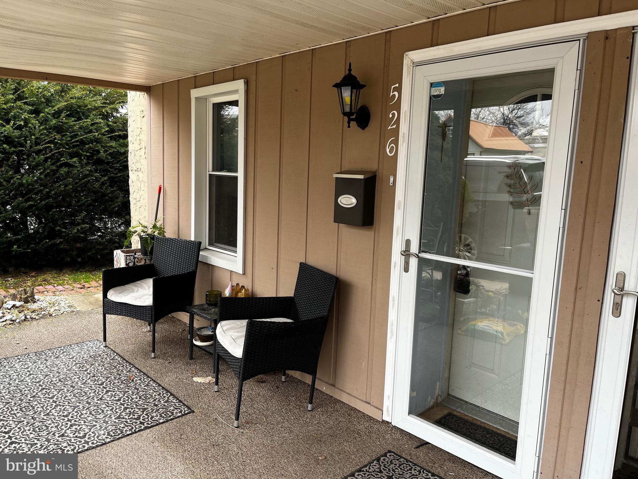 528 EAST AVENUE 526-528