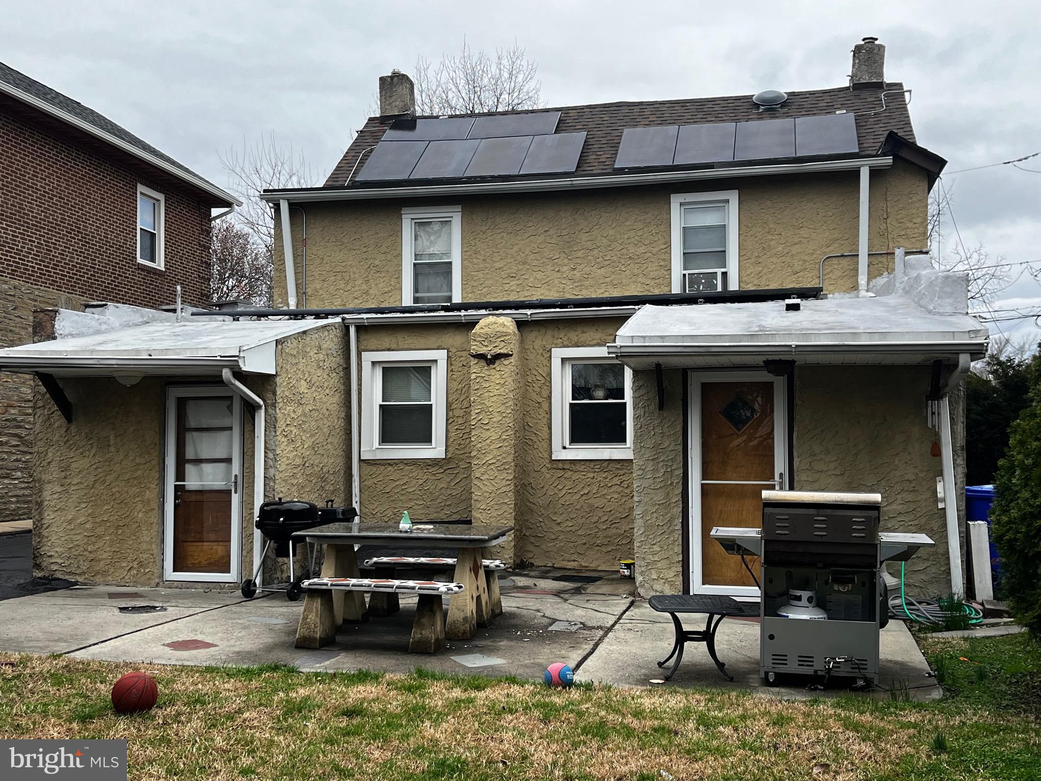 528 EAST AVENUE 526-528