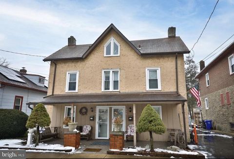 528 EAST AVENUE 526-528 GLENSIDE PA 19038