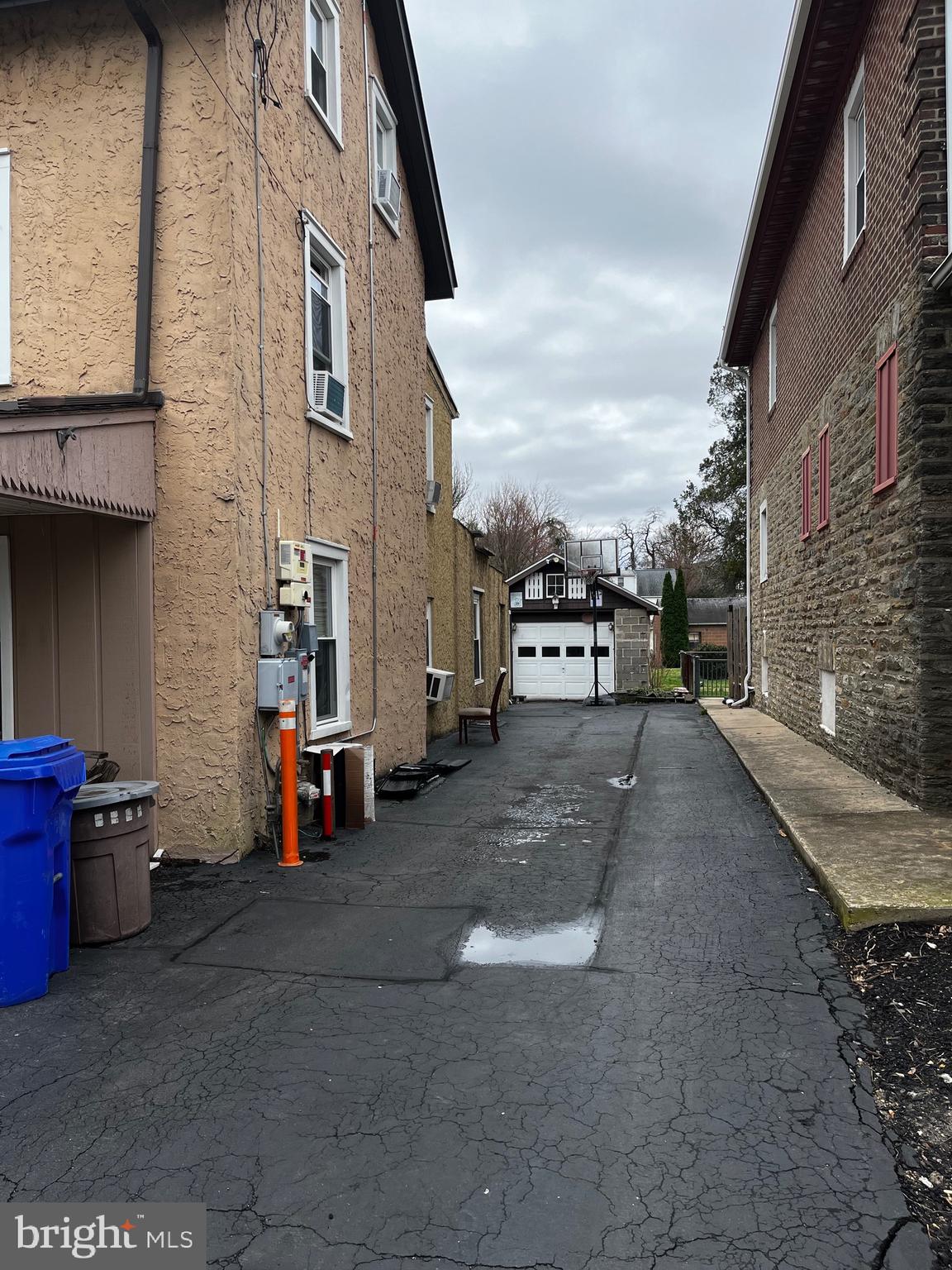 528 EAST AVENUE 526-528