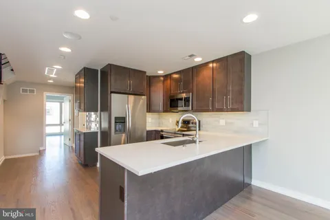 2103 Christian Street Unit C, Philadelphia, PA MLS: PAPH2473722
