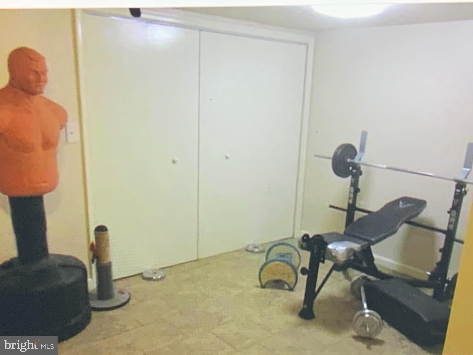 ROXBOROUGH - Residential Lease