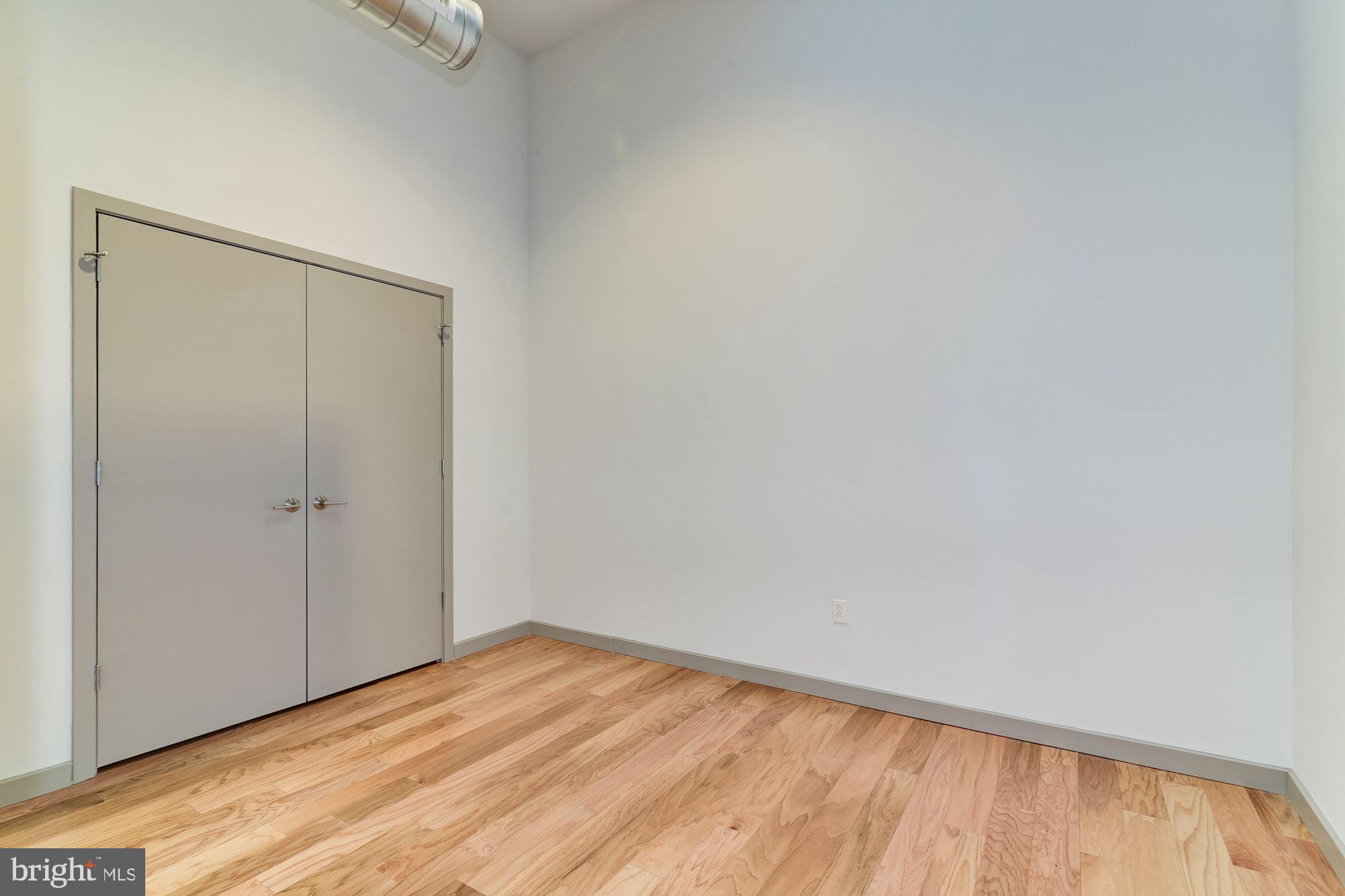 WASHINGTON SQ - Residential Lease