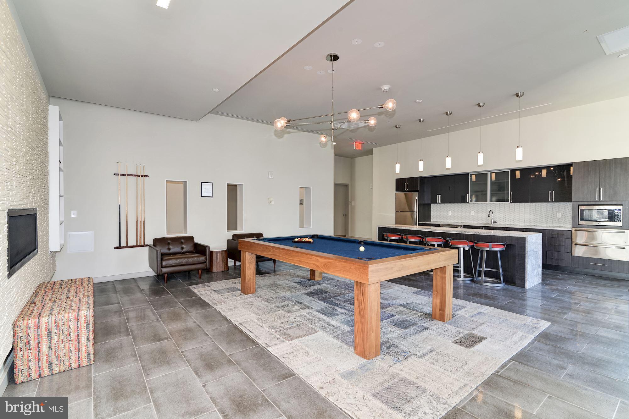 WASHINGTON SQ - Residential Lease