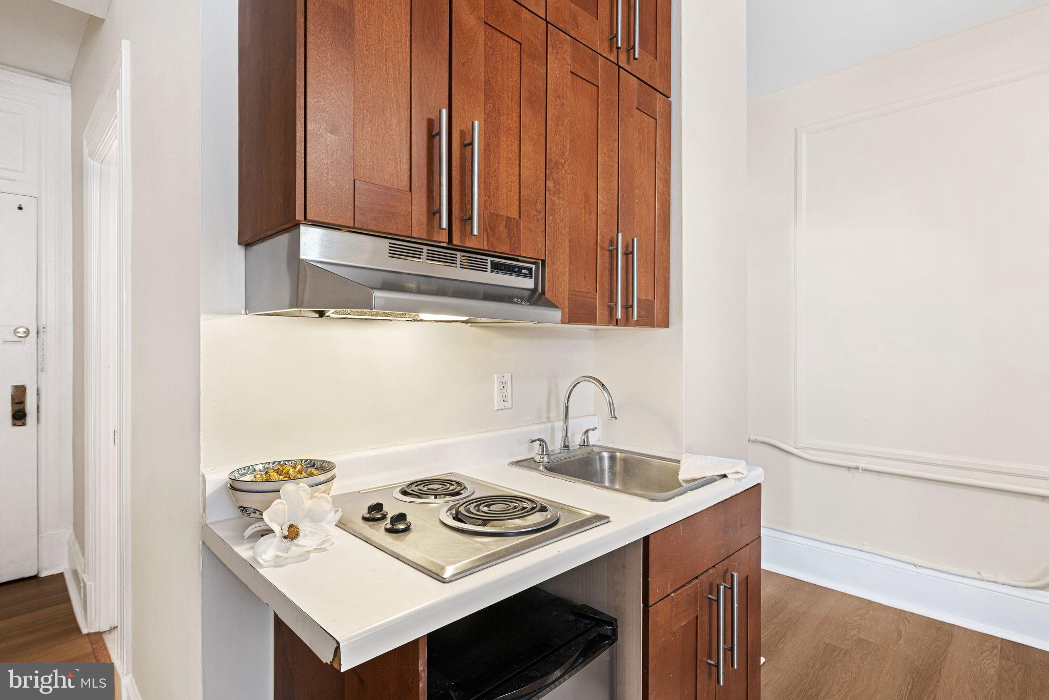 WASHINGTON SQ WEST - Residential