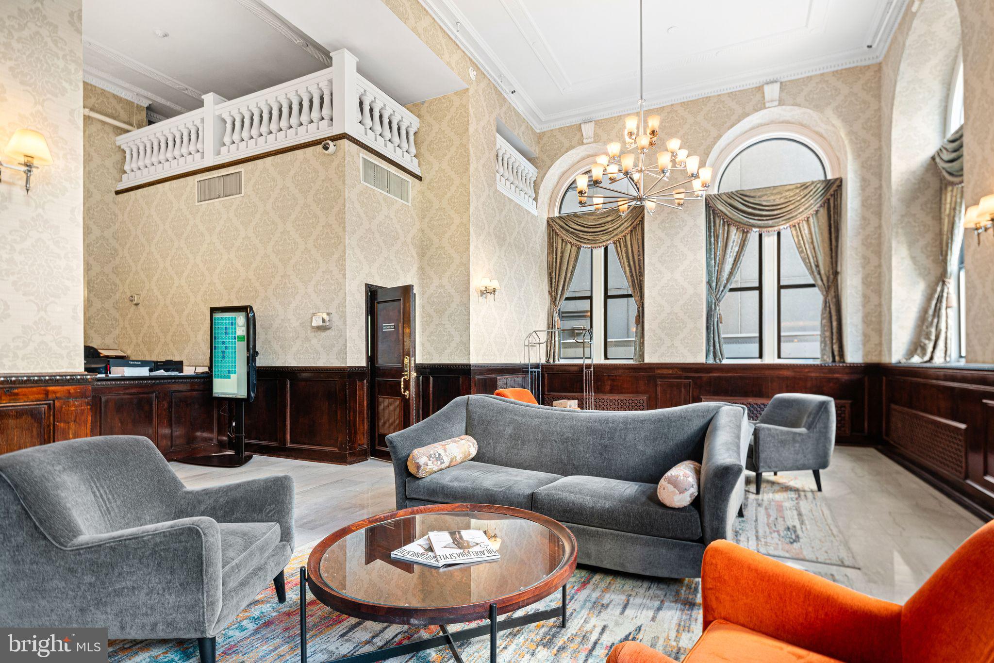 WASHINGTON SQ WEST - Residential