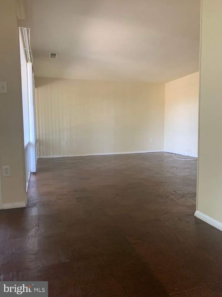 HOLLY HILL CONDOMINIUMS - Residential