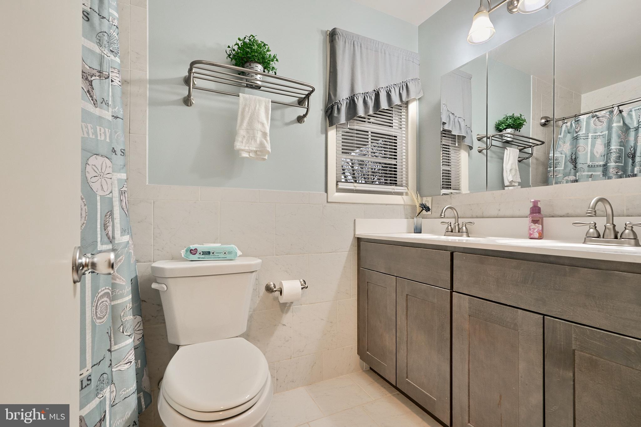 MAPLE RIDGE - Residential