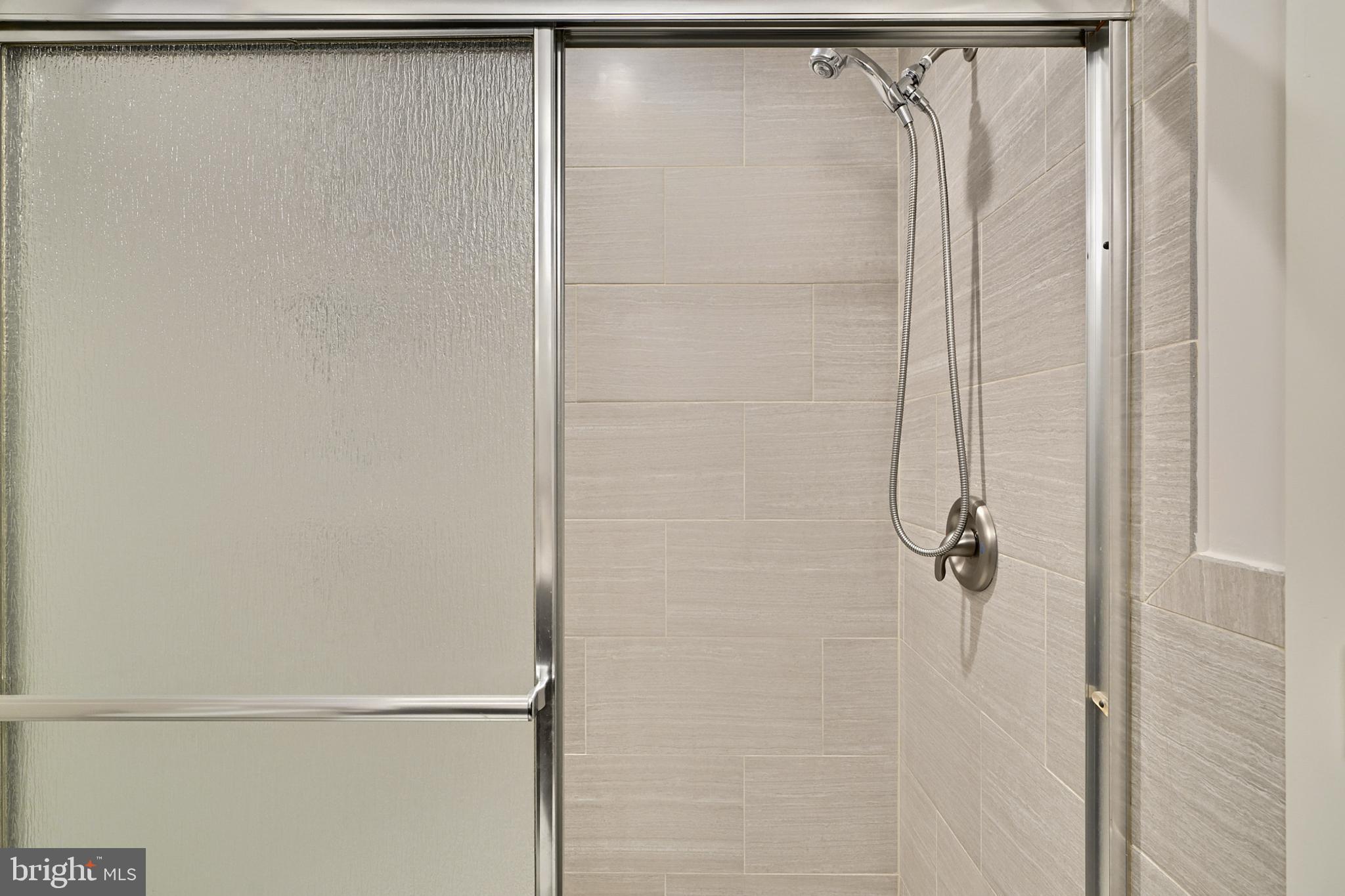 MAPLE RIDGE - Residential