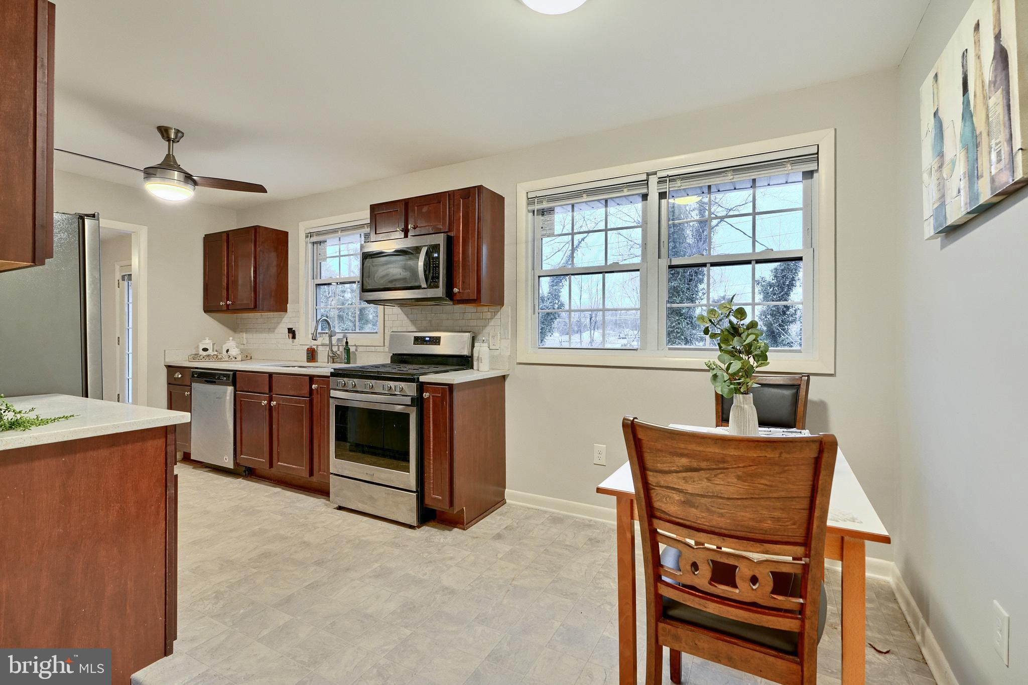 MAPLE RIDGE - Residential