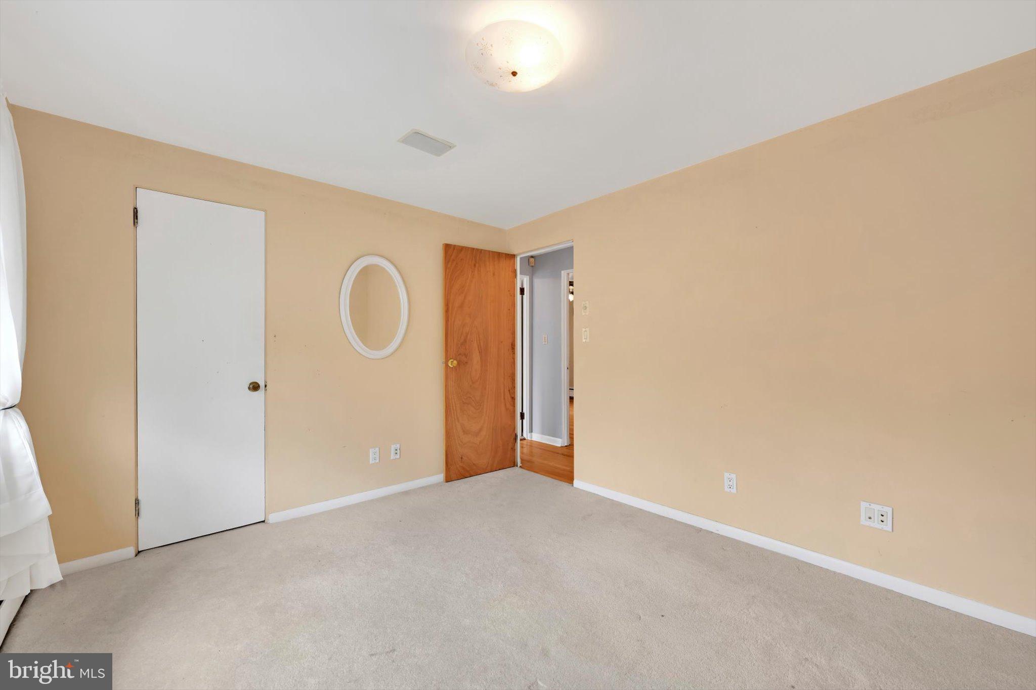 BEVERLY PARK - Residential