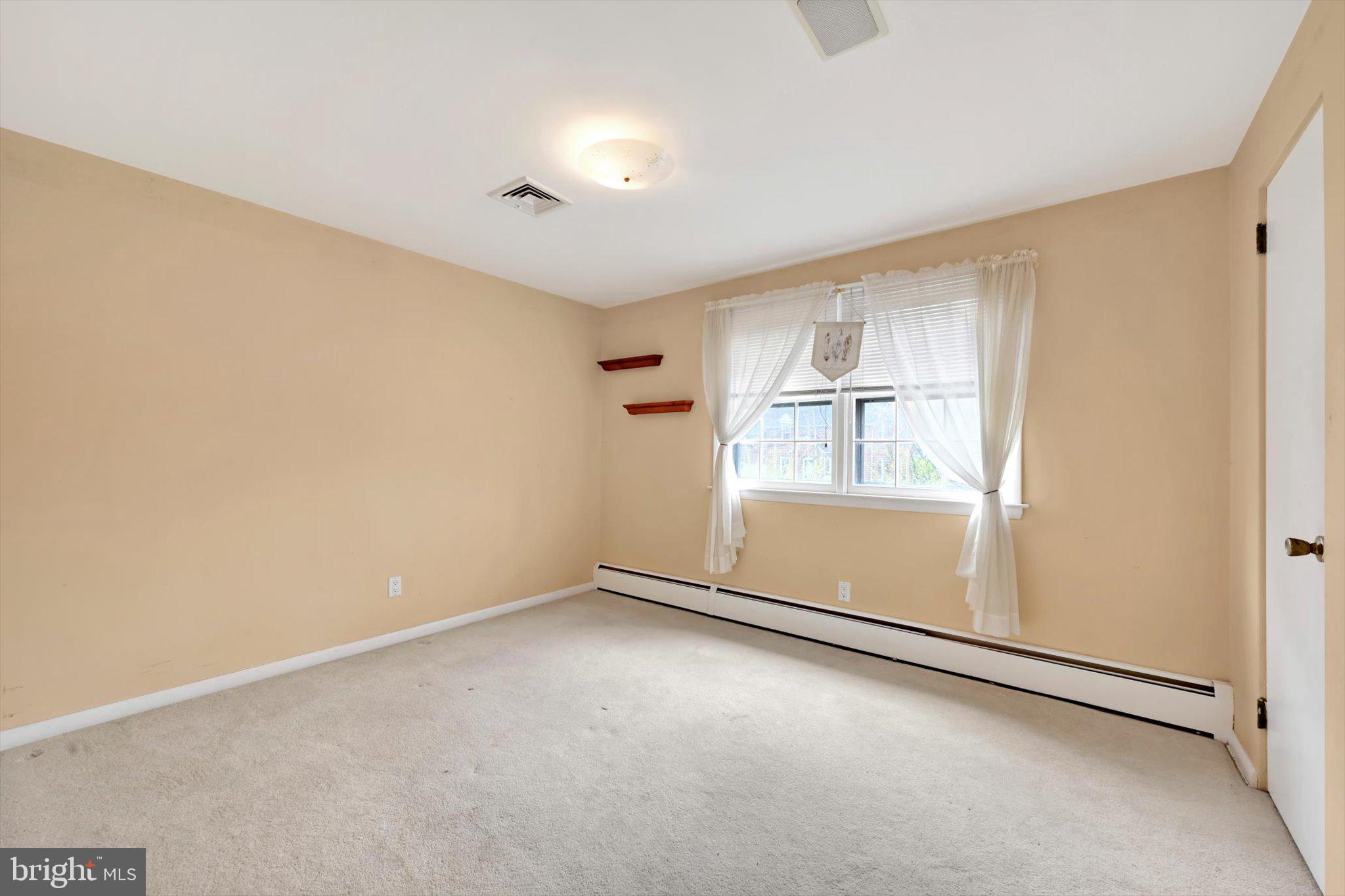 BEVERLY PARK - Residential