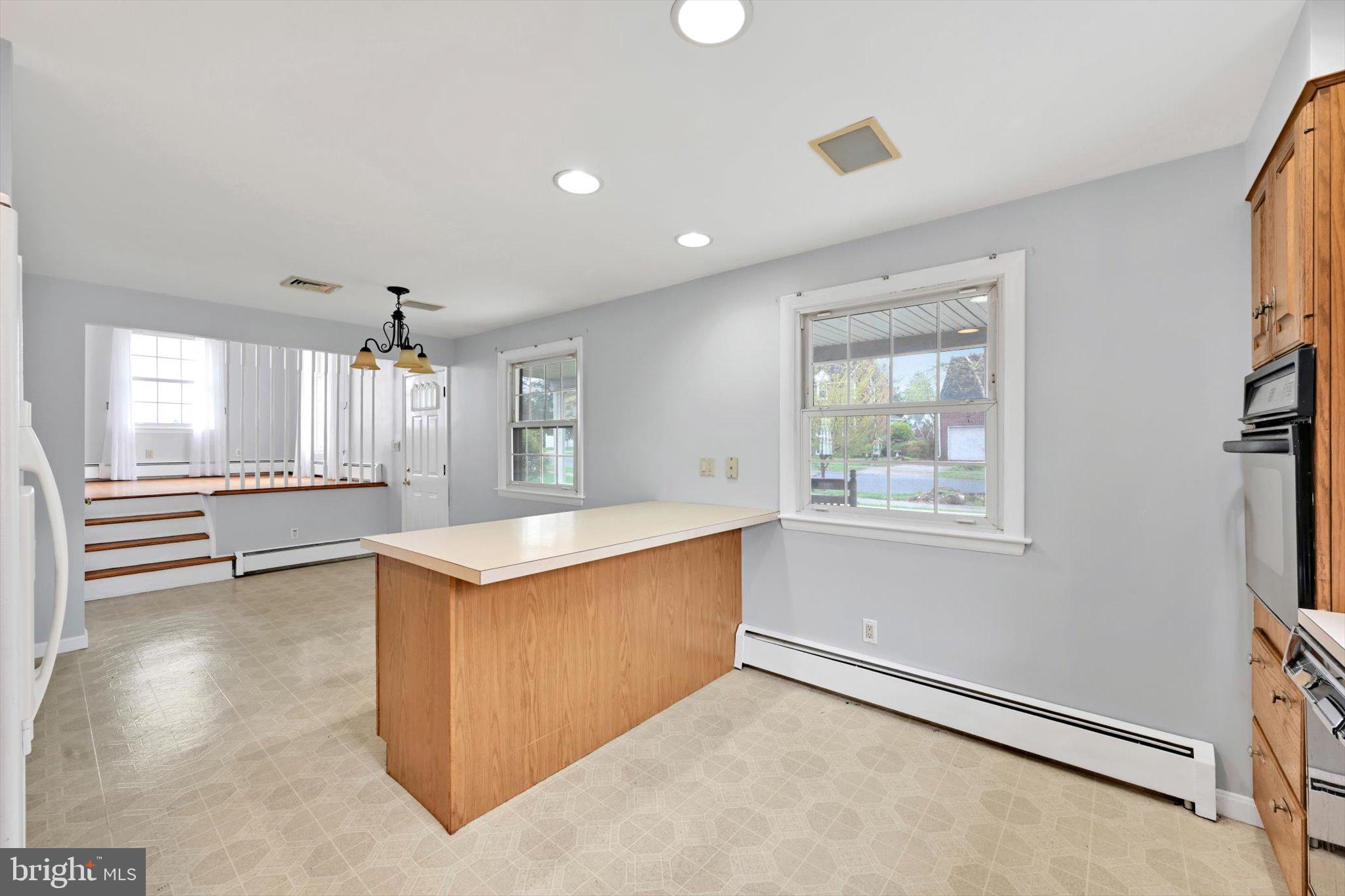 BEVERLY PARK - Residential