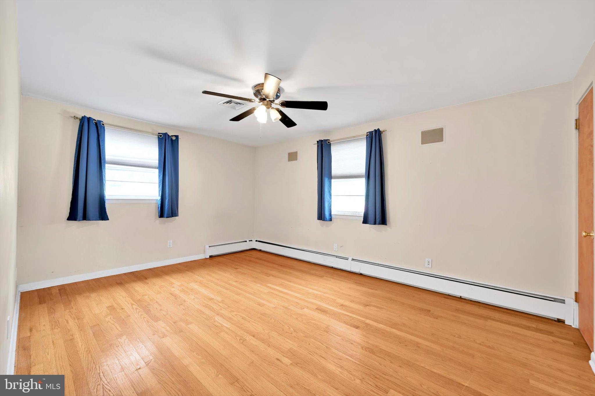 BEVERLY PARK - Residential