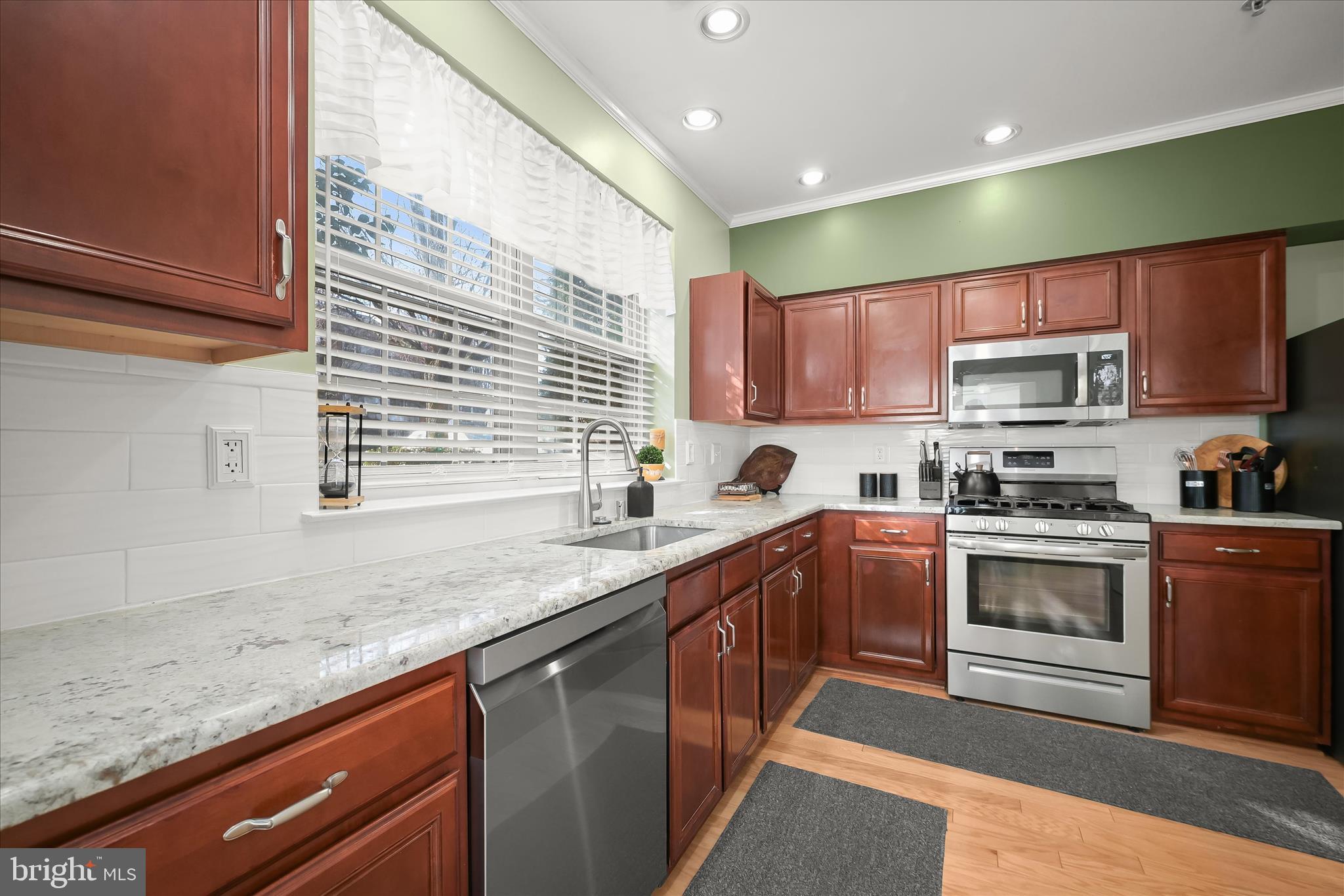 WELLFLEET MEWS - Residential