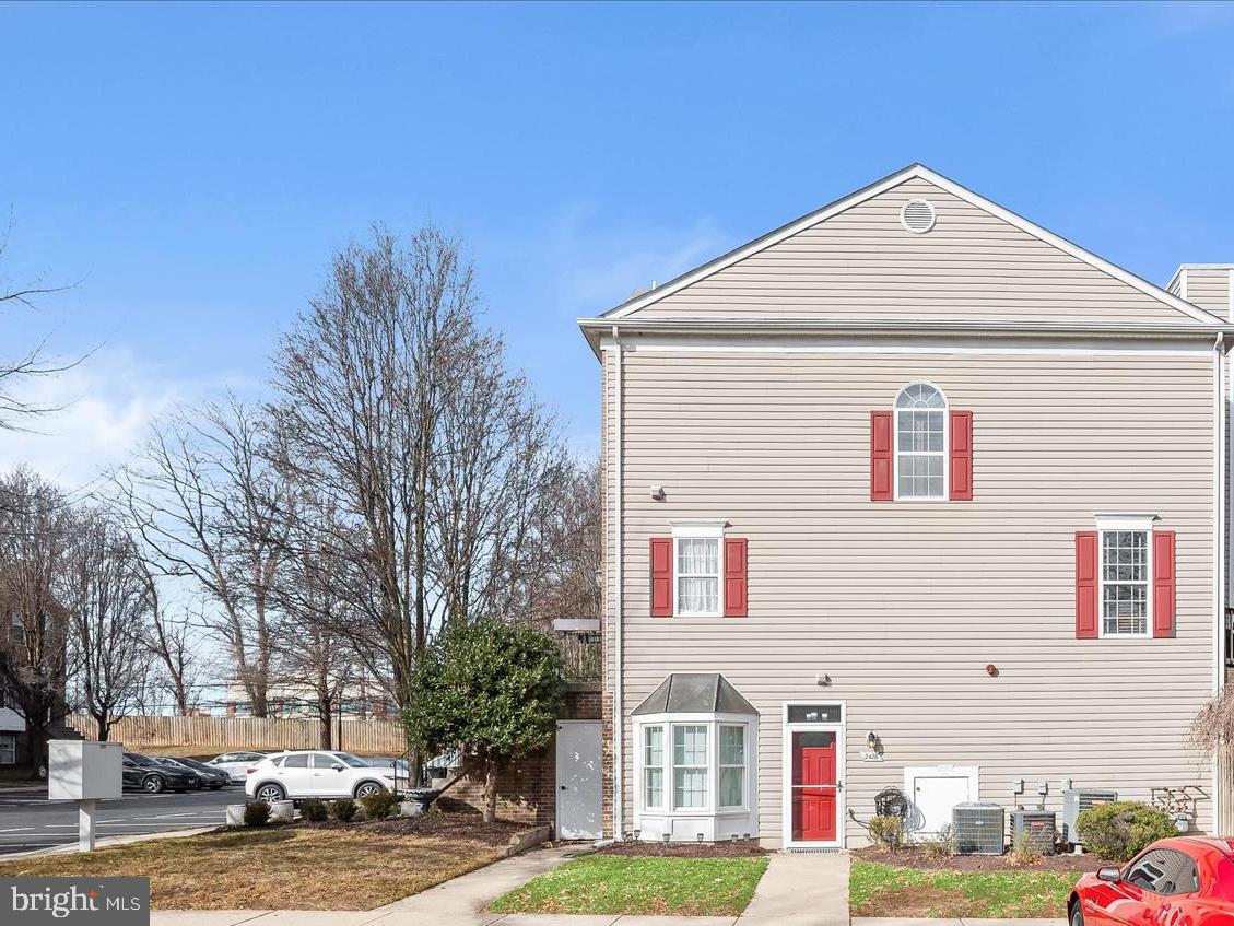 WELLFLEET MEWS - Residential