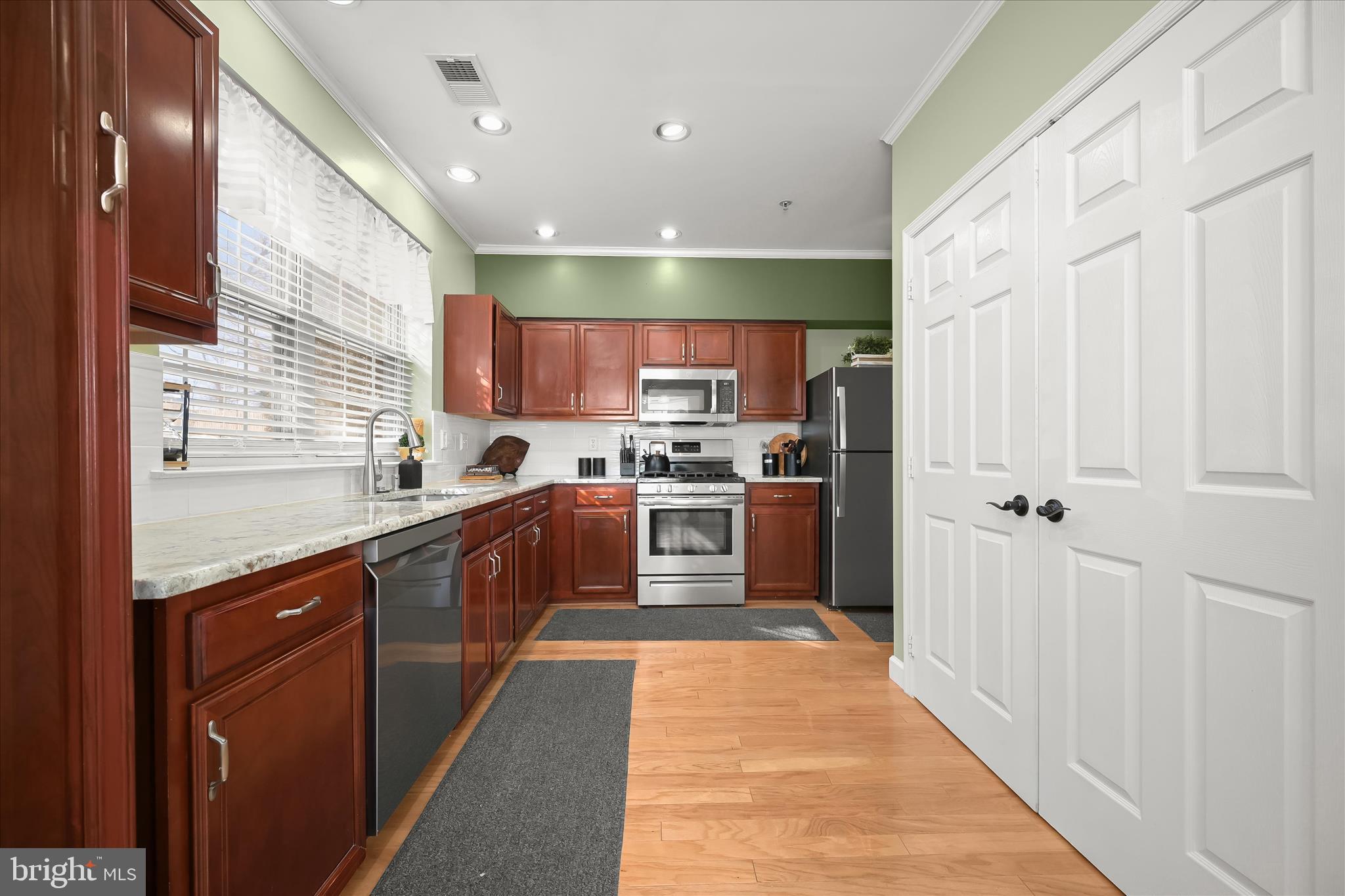 WELLFLEET MEWS - Residential