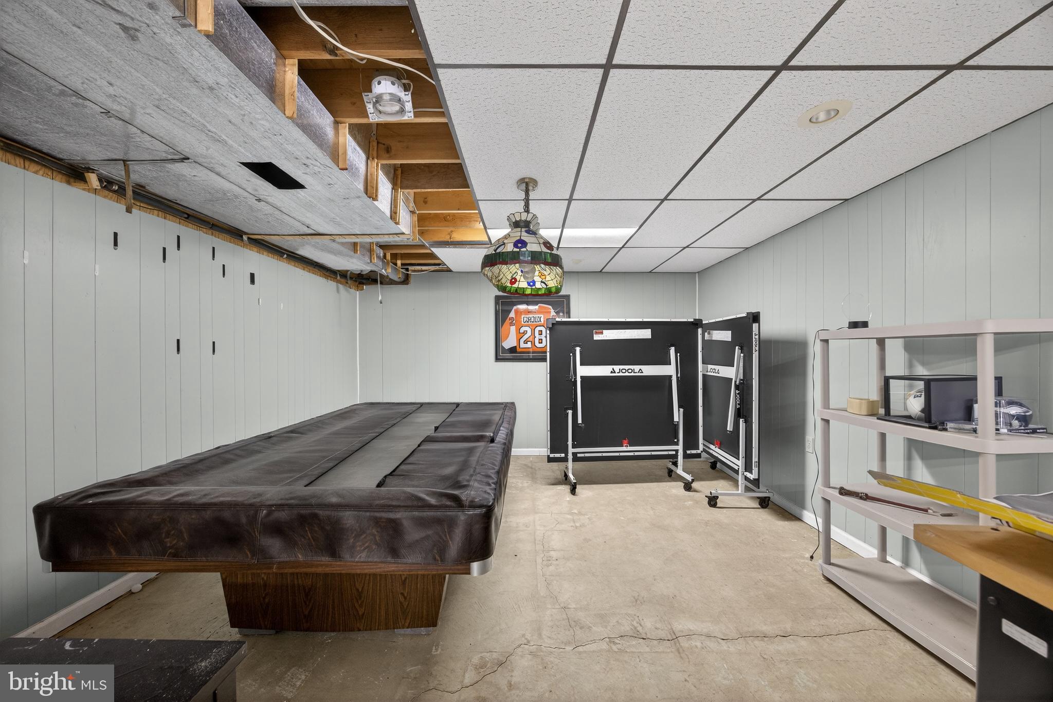 HAMPTON HILLS - Residential