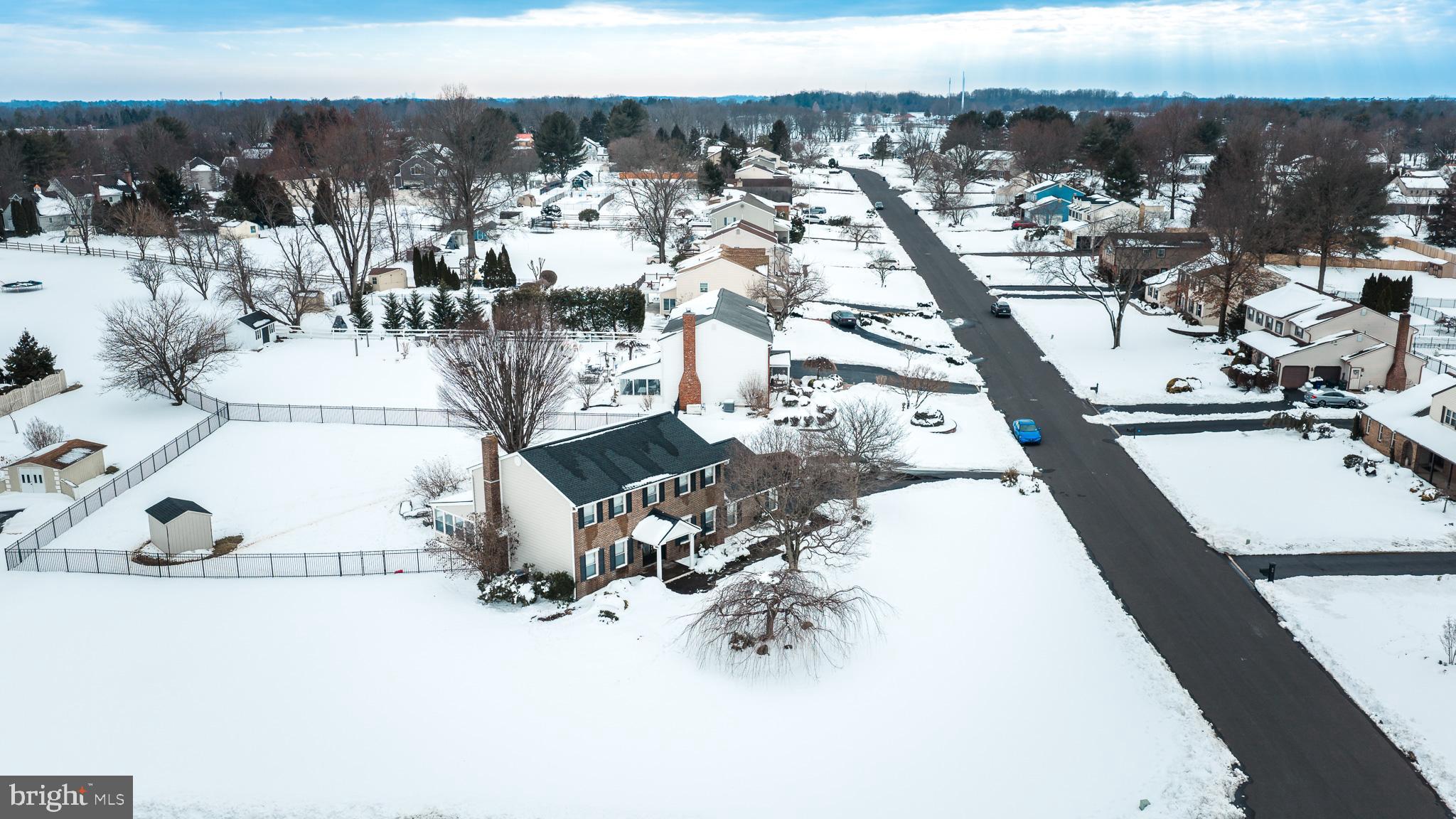 HAMPTON HILLS - Residential