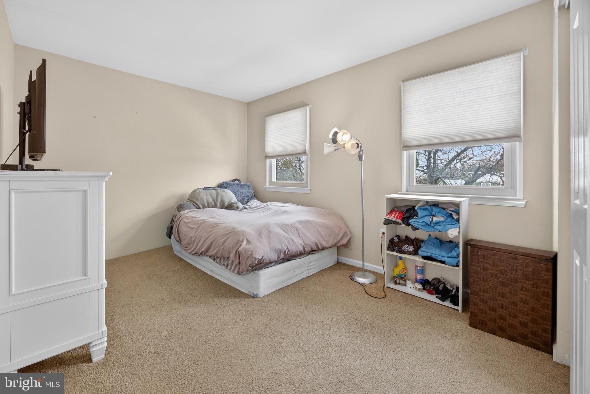 HAMPTON HILLS - Residential