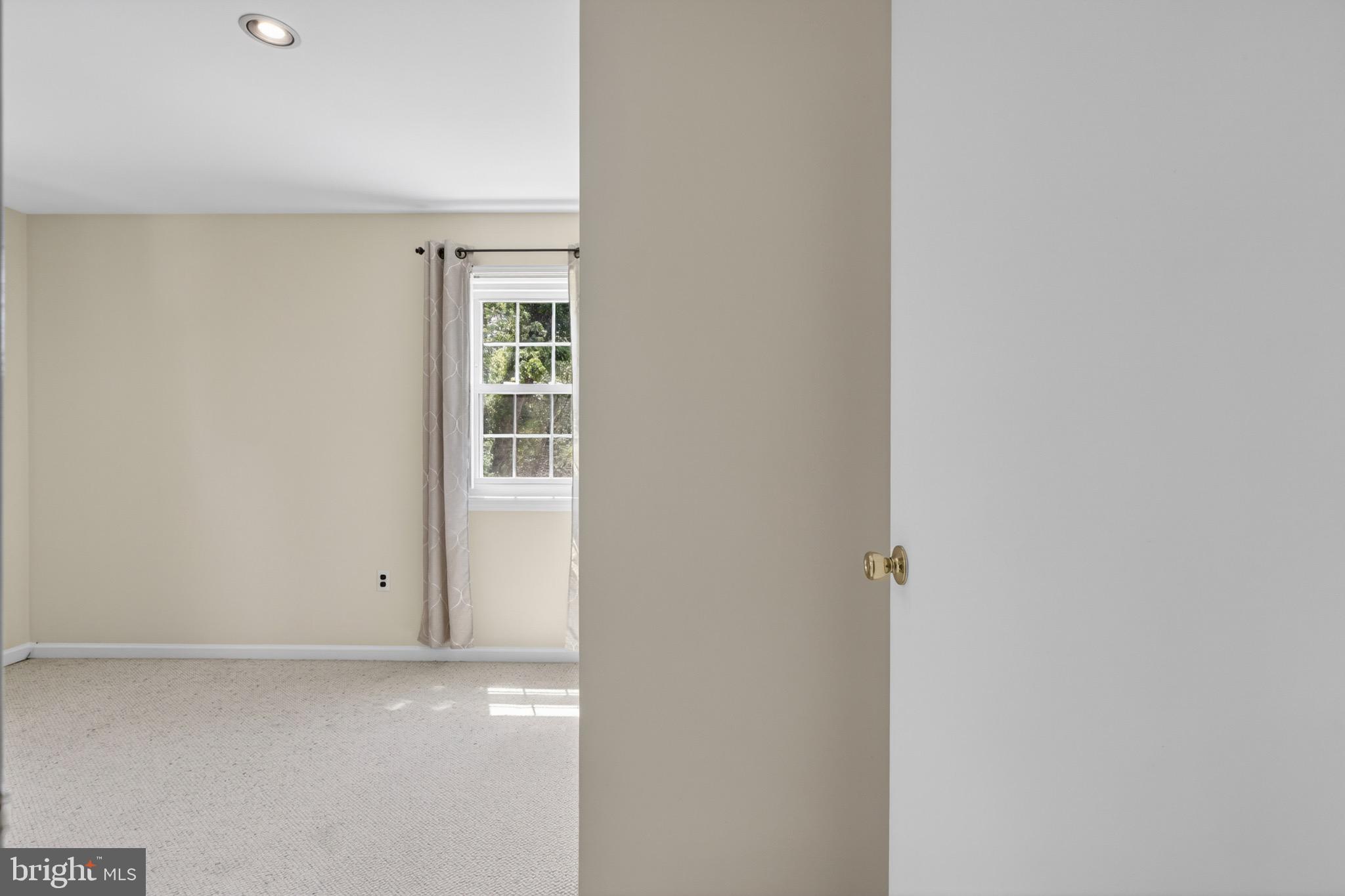 CHERRY TREE KNOLL - Residential
