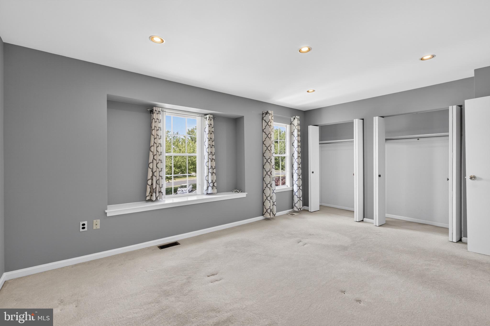 CHERRY TREE KNOLL - Residential