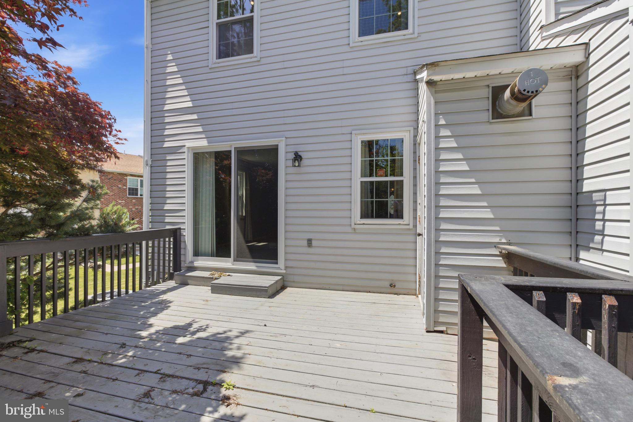 CHERRY TREE KNOLL - Residential