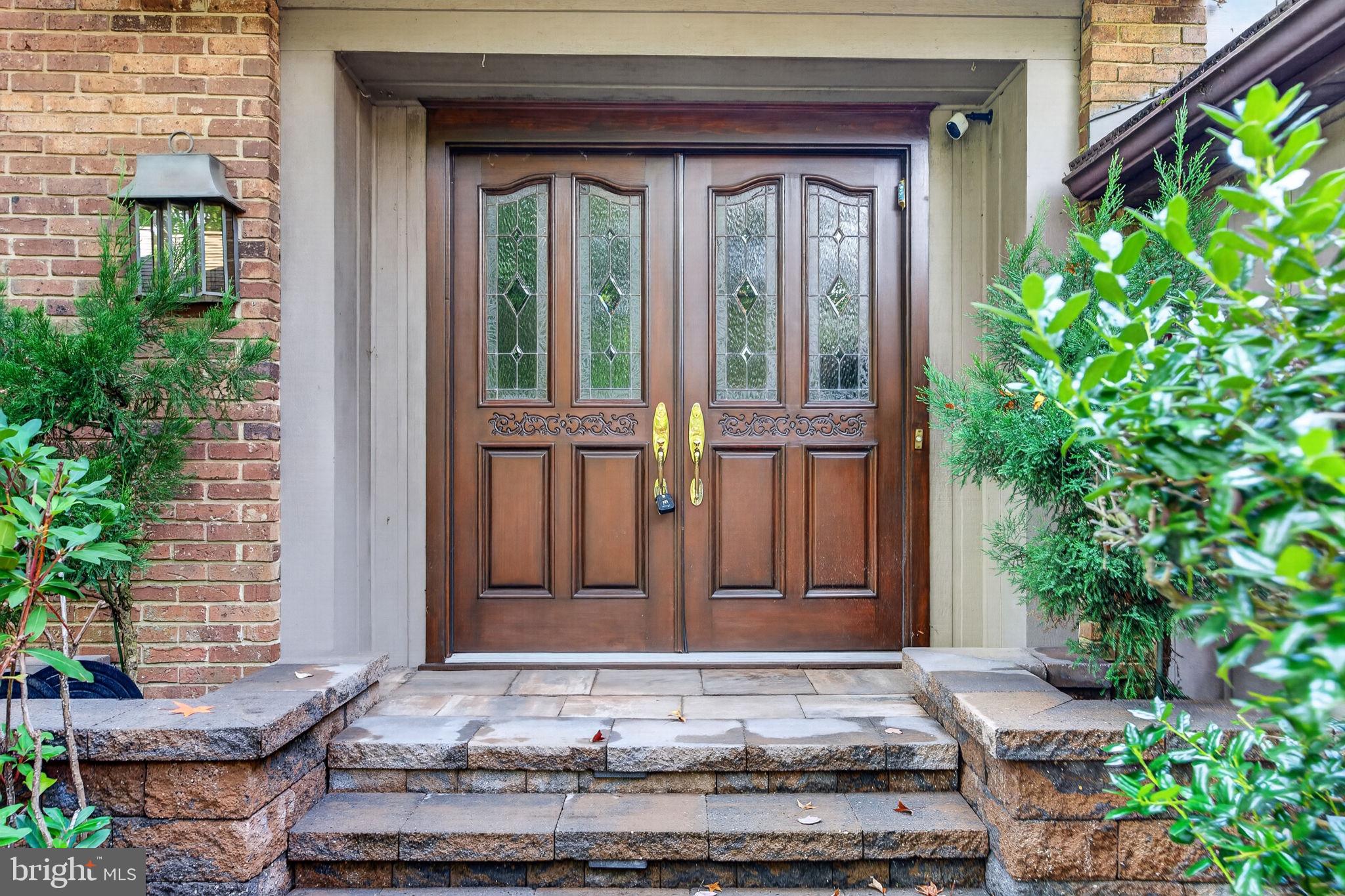 21 TEAK COURT