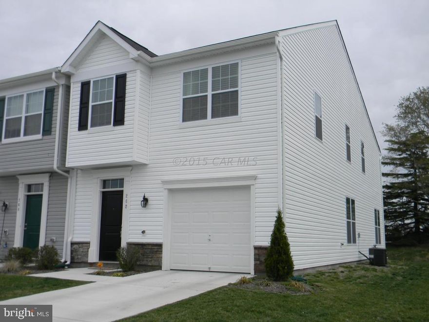 **NEW PRICE!!!! And New Kitchen backsplash and new gorgeous laminate wood floors in the living/family room, dining area, kitchen and upstairs bedrooms & hallway.  Stainless Steel Appliances.  Neutral Colors. Carefree living. Spacious Open Floor Concept.  Laundry conveniently located on 2nd level. 1 Car Garage and rear patio. Great location and conveniently located to schools & shopping. This townhouse is a Must See!!