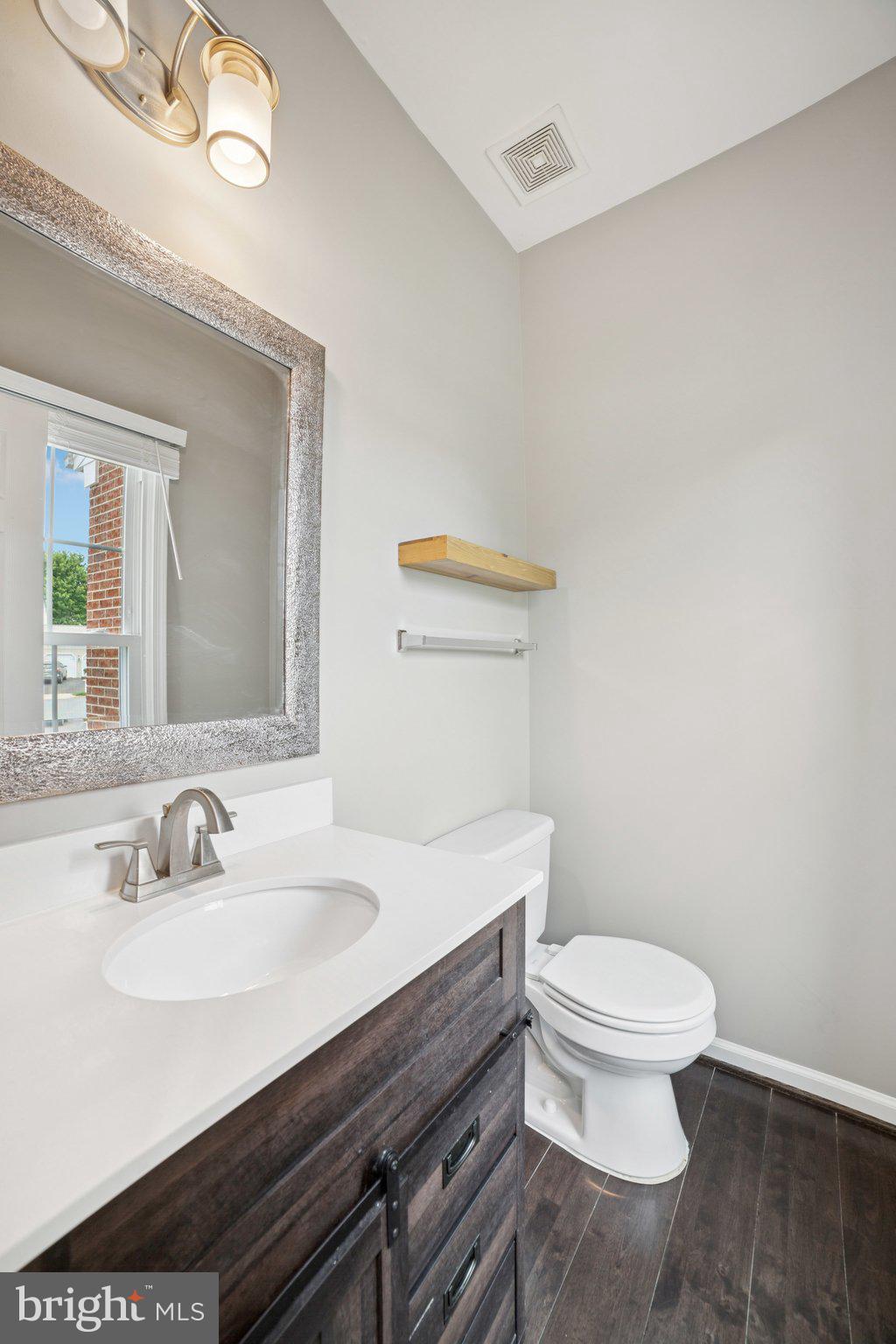 HAMPTON OAKS - Residential